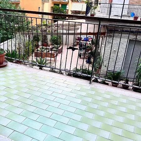 بيت ضيافة Vomero 3*