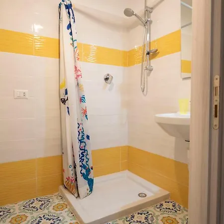 Vomero بيت ضيافة نابولي